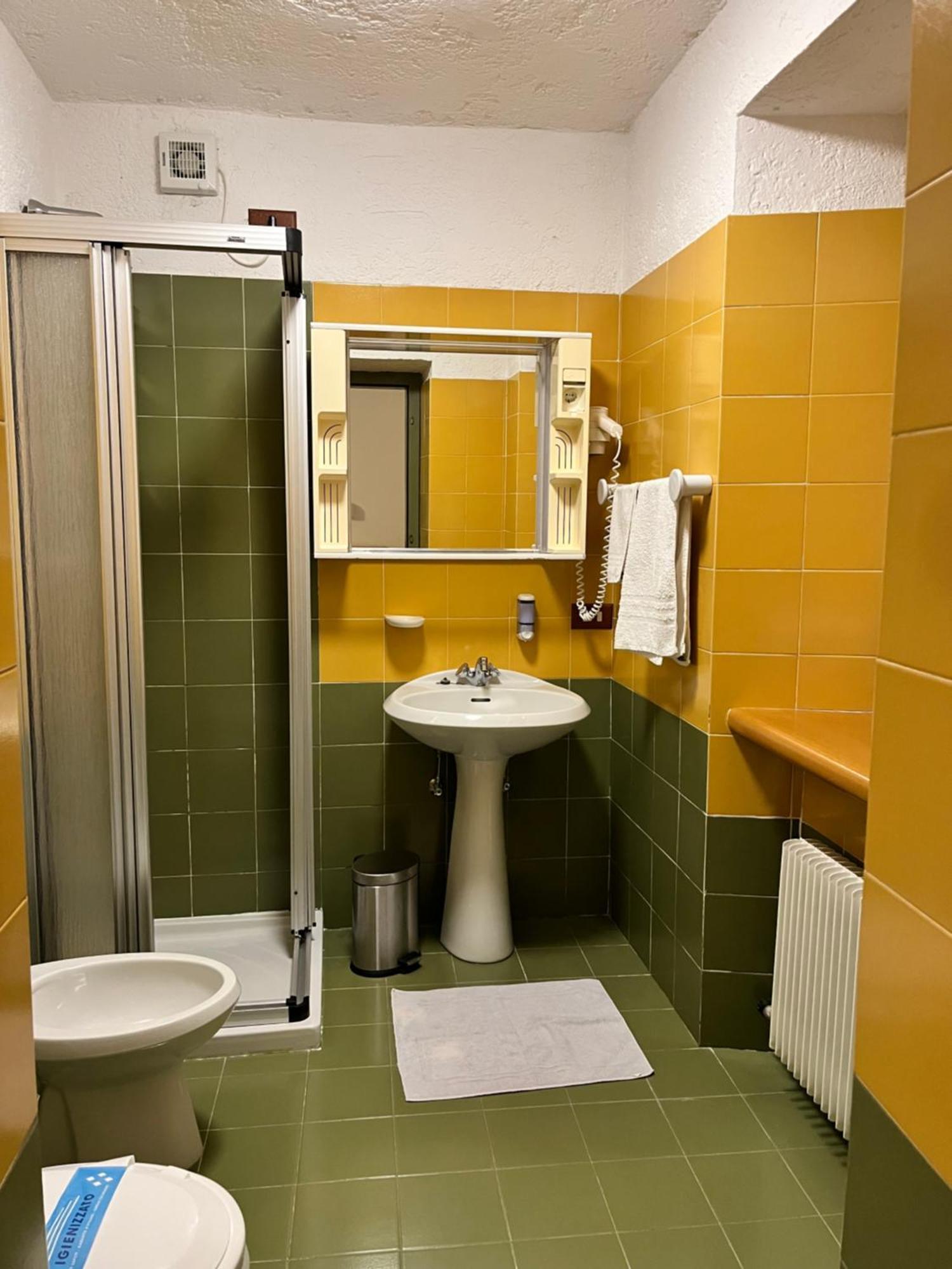 Hotel Zanella Пейо Фонти Екстериор снимка